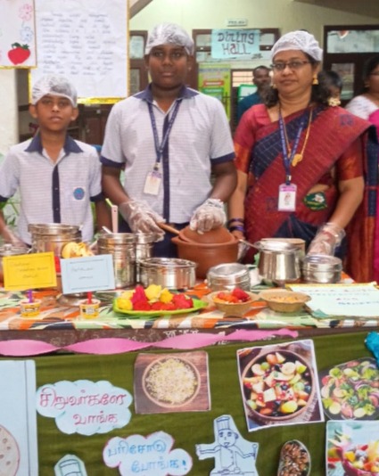 Food event at school with students and staff